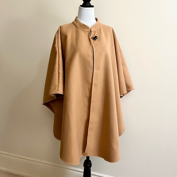 Cape Coat-One Size-Cotton Blend-Camel Color - Picture 4 of 8
